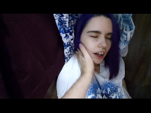 ❤️ Trovis mian fratinon en la ŝranko kaj helpis ŝin kumi ❌ Kvalita sekso ĉe ni ❌️❤